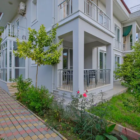 Merkezde Luex Apartament Fethiye